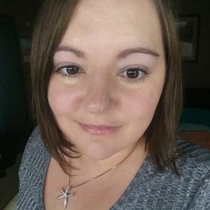 Meet your Posher, Roxanne